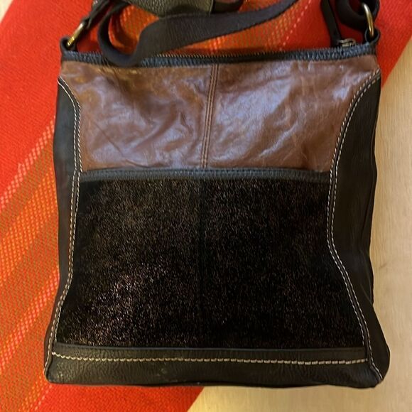 The Sak Shoulder Bag - Picture 5 of 11